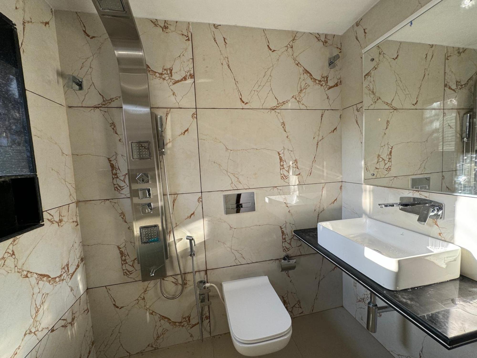 Hotel Manora Palace Srīnagar エクステリア 写真